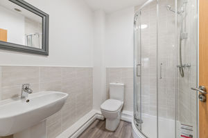 En Suite- click for photo gallery